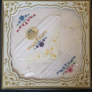 Lovely Vintage Handkerchiefs